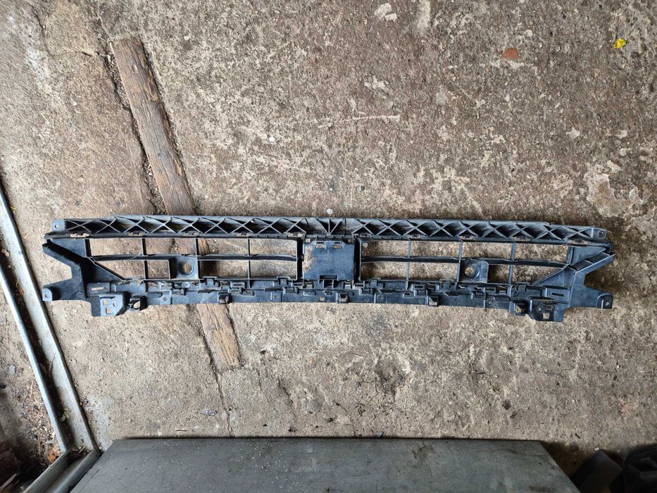 Kratka środkowa dolna zderzaka przód AUDI Q3 II S-Line ORYGINAŁ