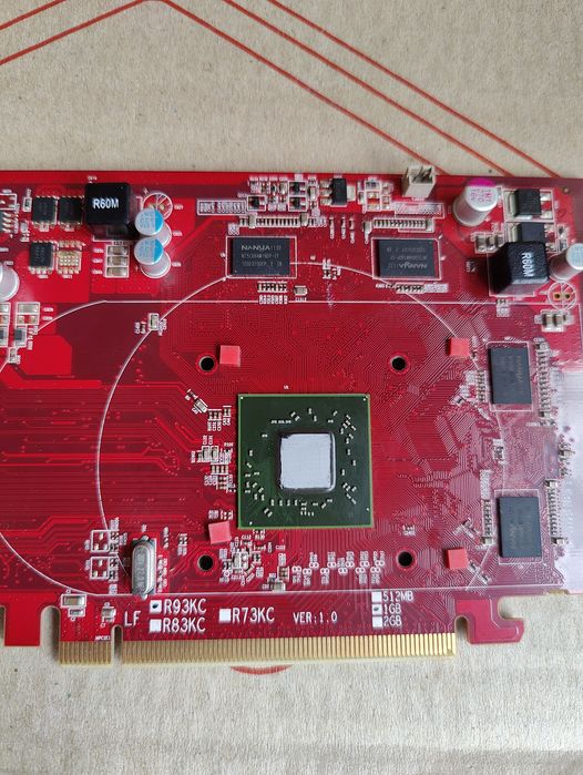 Asrock g31m-vs + intel Pentium 5300 + PowerColor HD6570 1gb + kingmax