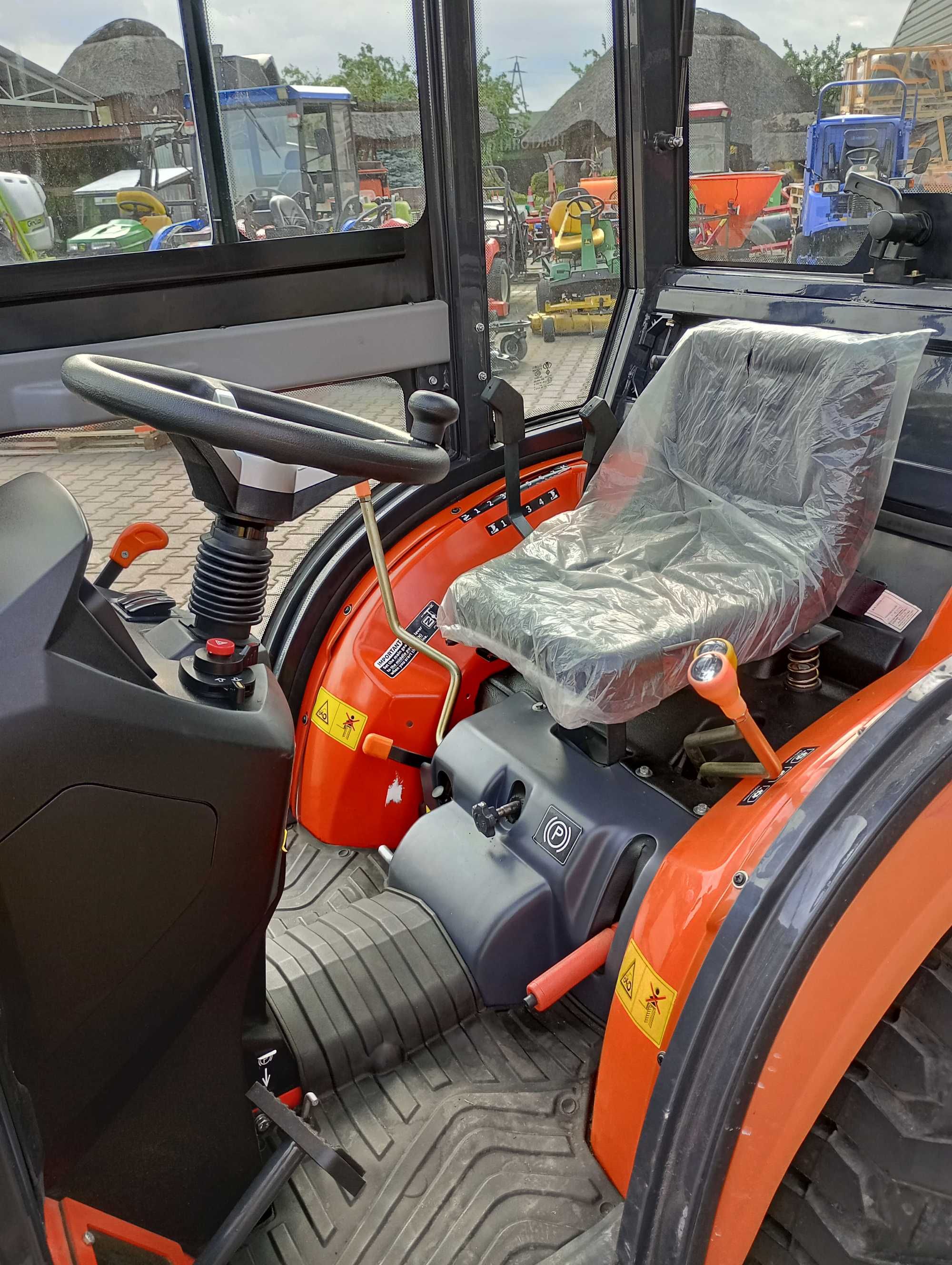 Nowy traktor ciągnik Prokmar 25KM 4x4, Kabina , jak Ursus , Kubota LS