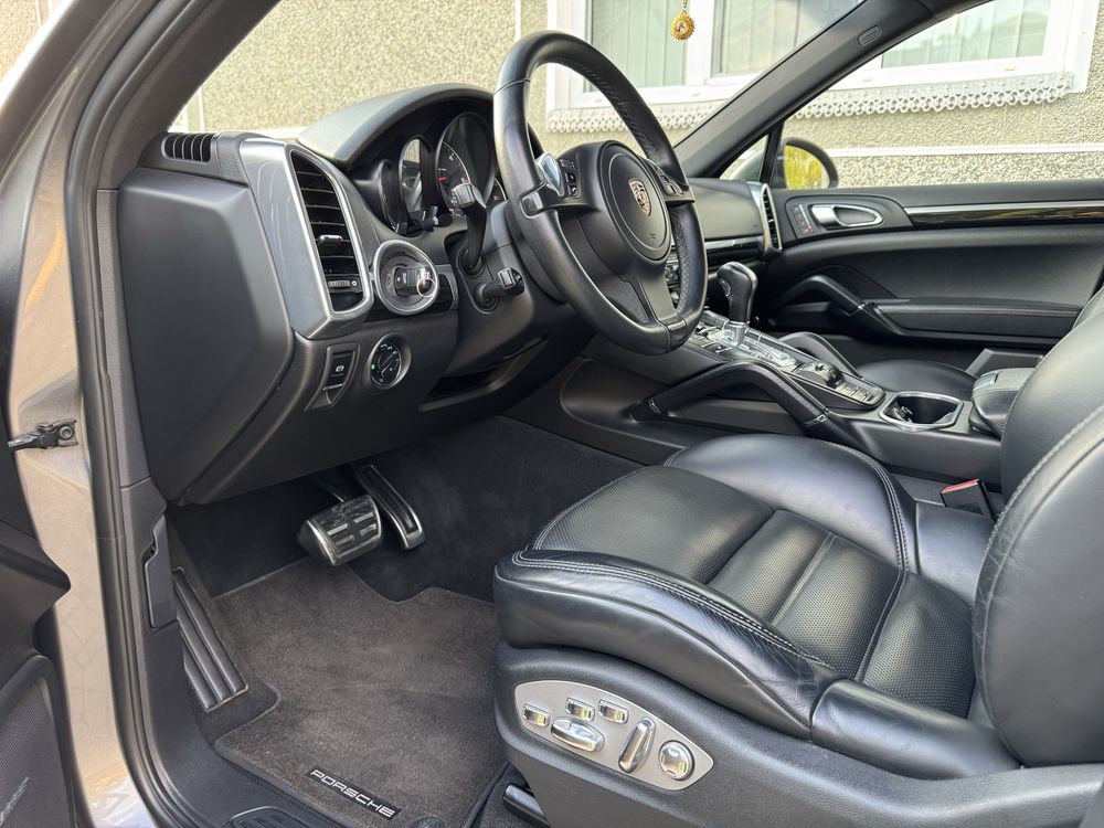 Porsche Cayenne 2011р