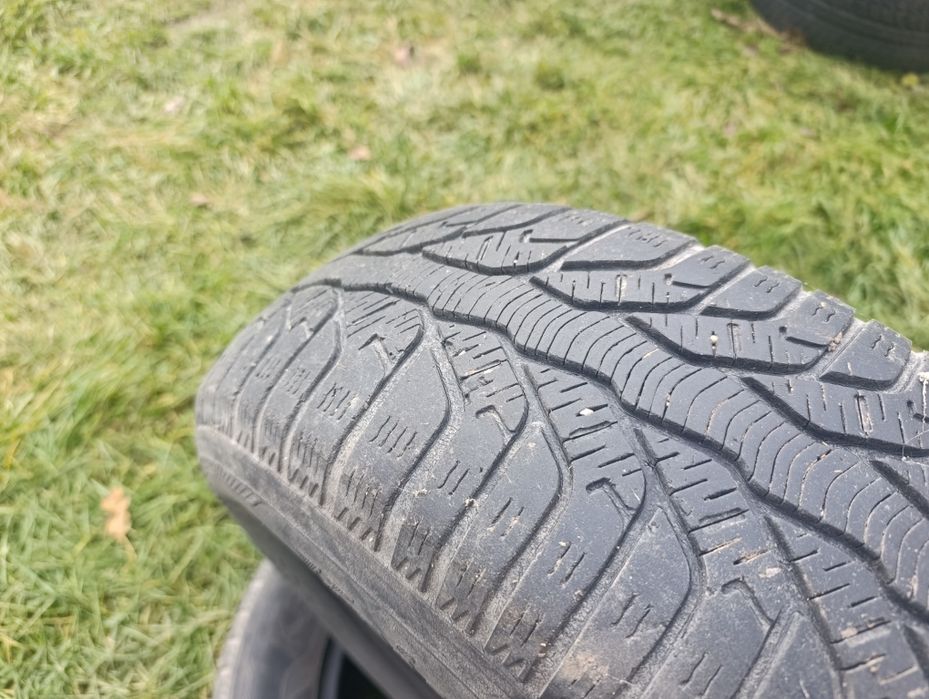 продам зимову резину 2шт 195/60 R15