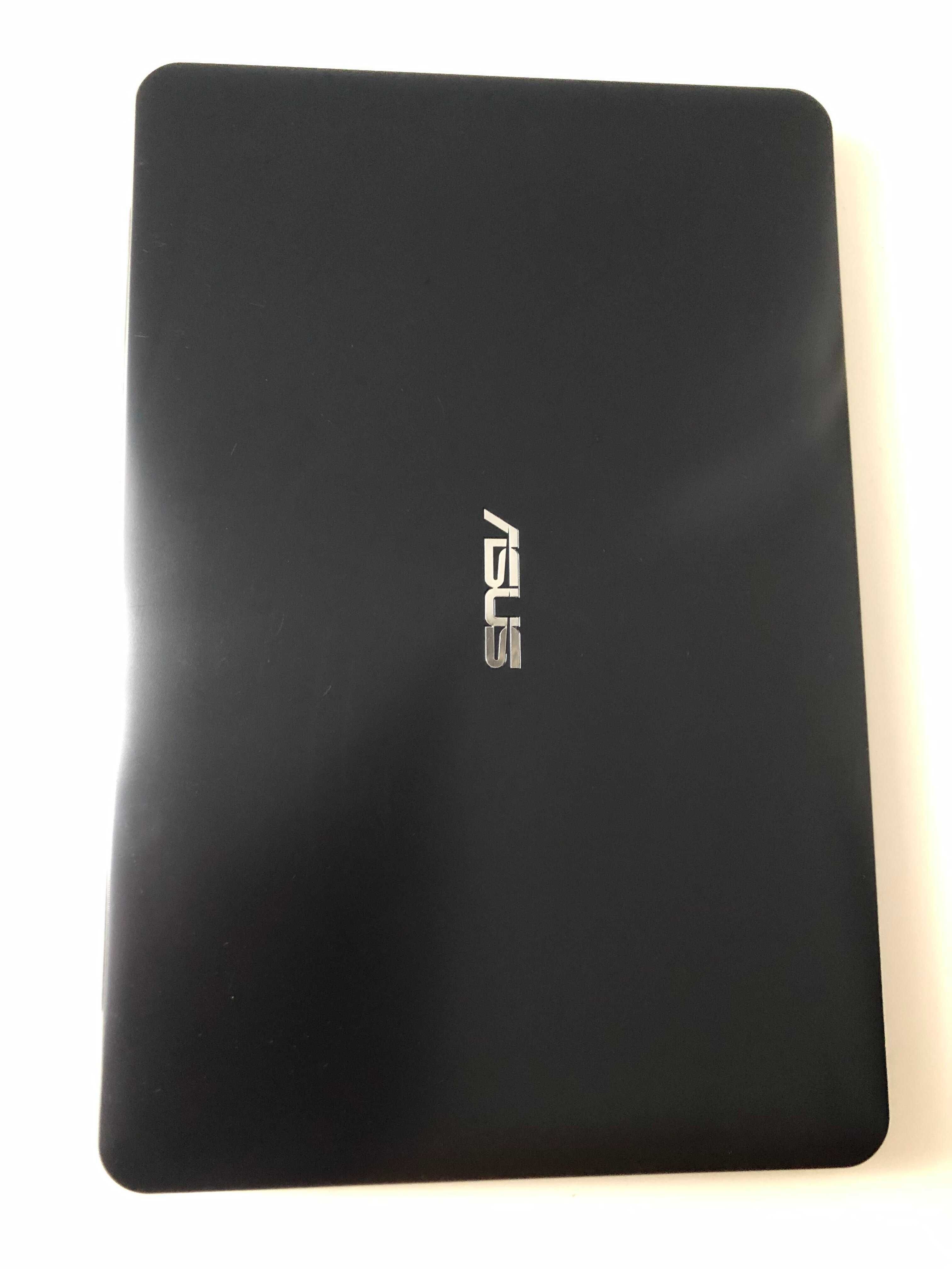 Portátil Asus F555B