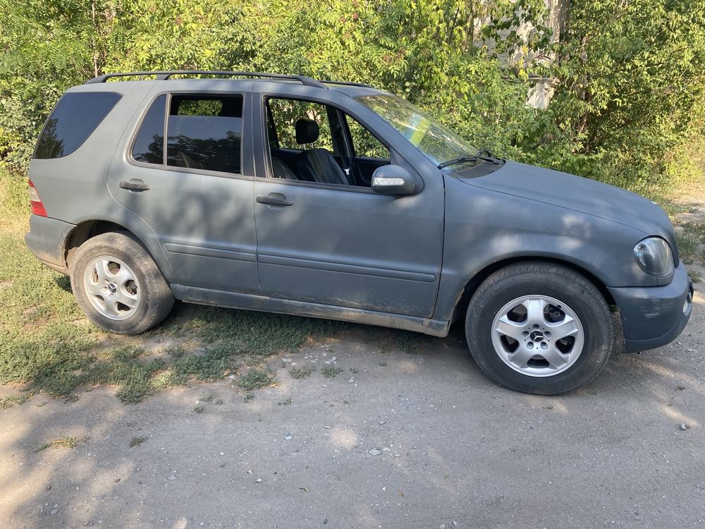 Mersedes benz ML 270 cdi 2002