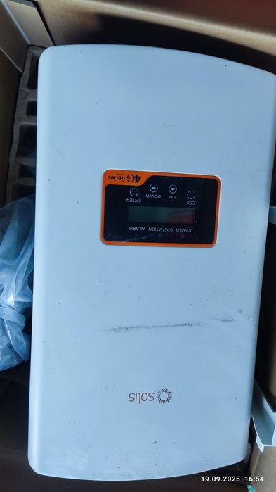 Sprzedam falownik Solis 3P6K+4G