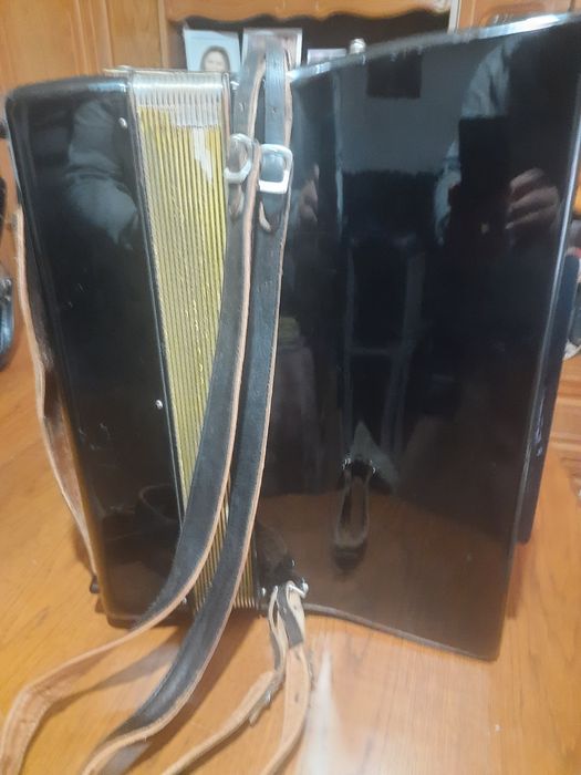 Akordeon Hohner Verdi 5. Musette.