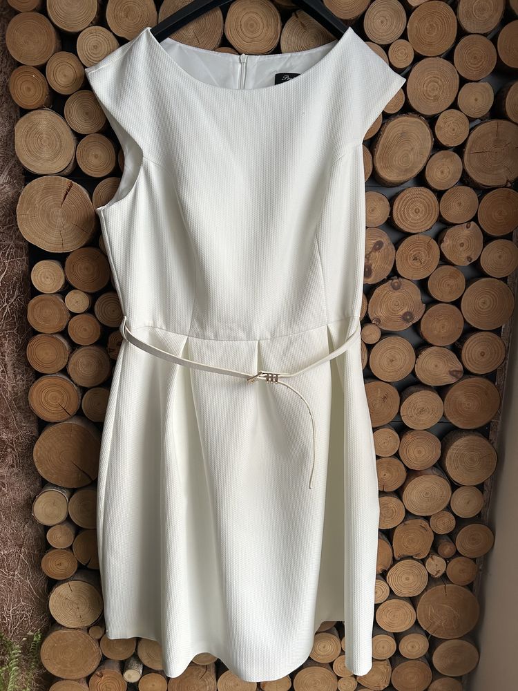 Biała sukienka Pretty Girl r. 42 XL