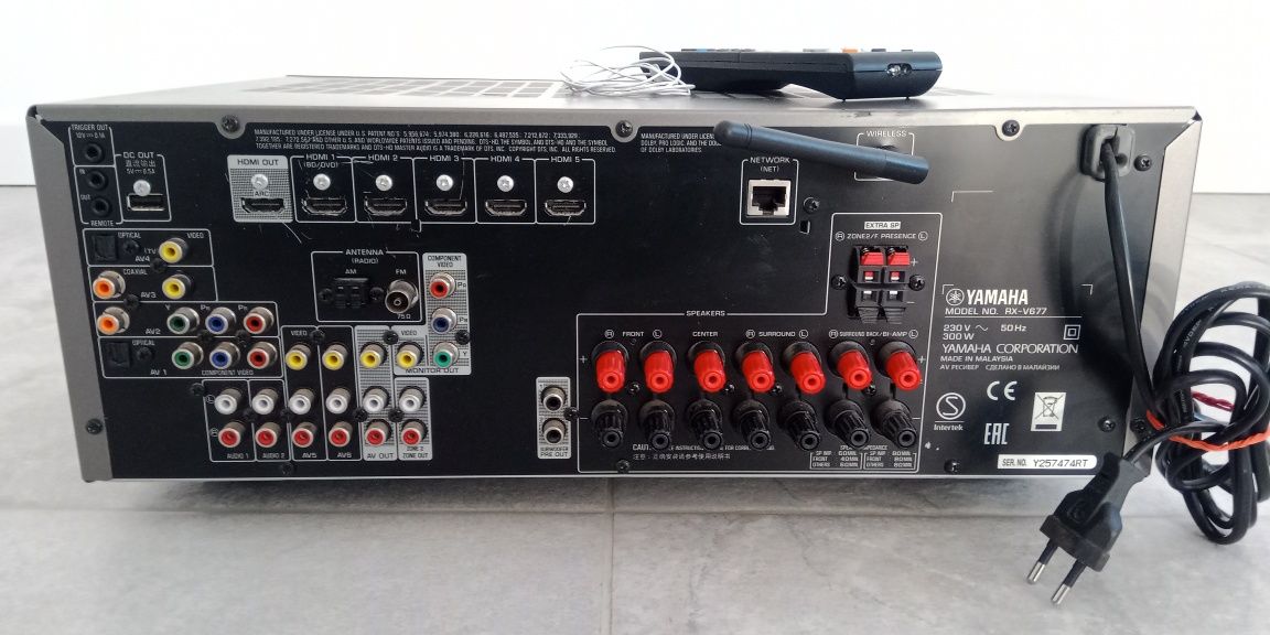 Amplituner Yamaha Rx-V677 7.2 Wifi