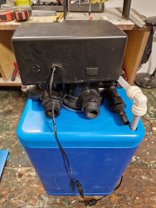 Automatyczny zmiekczacz wody