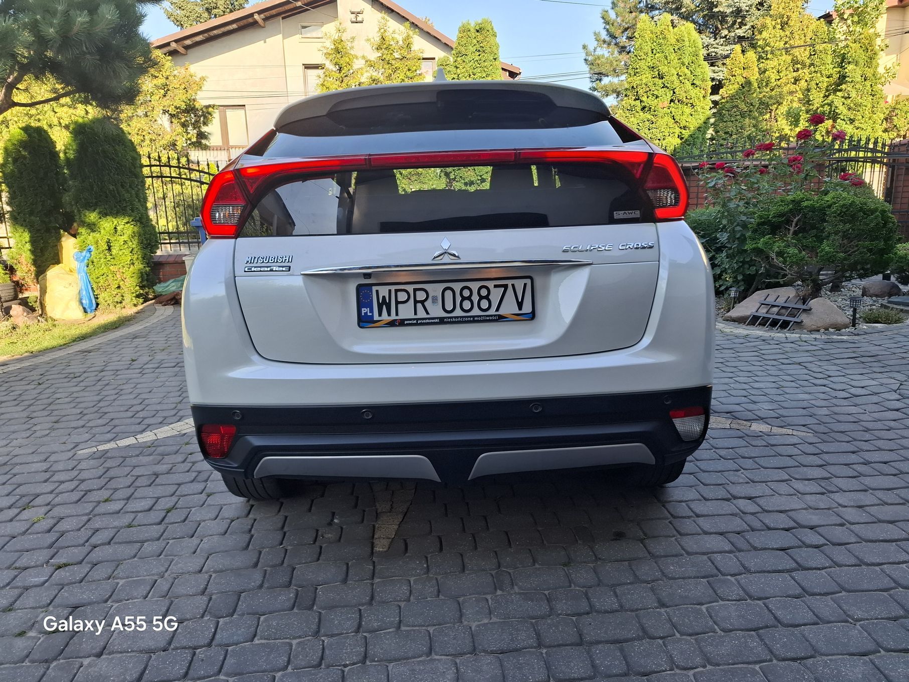 Mitsubishi Eclipse Cross 1,5 Benzyna # 4x4 # Kamery 360 # Head up # Keyless go # Hak #