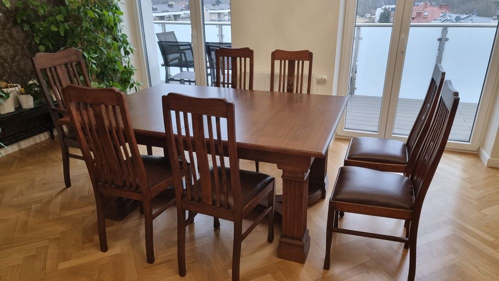 Stół dębowy + krzesła, koniec XIX w, po renowacji.