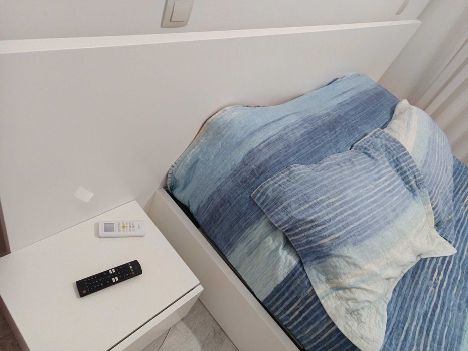 Cama de casal lacado branco