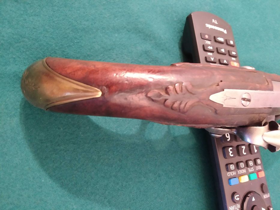 Pistola de pederneira de viagem francesa 1800.