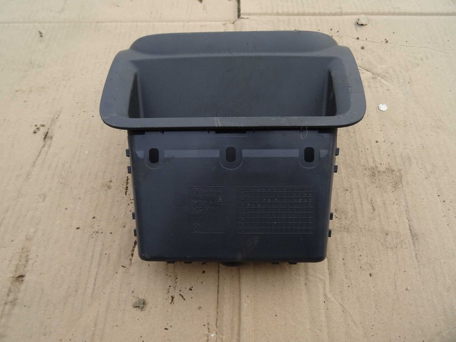 Ramka Panelu Klimatyzacji Vw Golf V 5 Plus