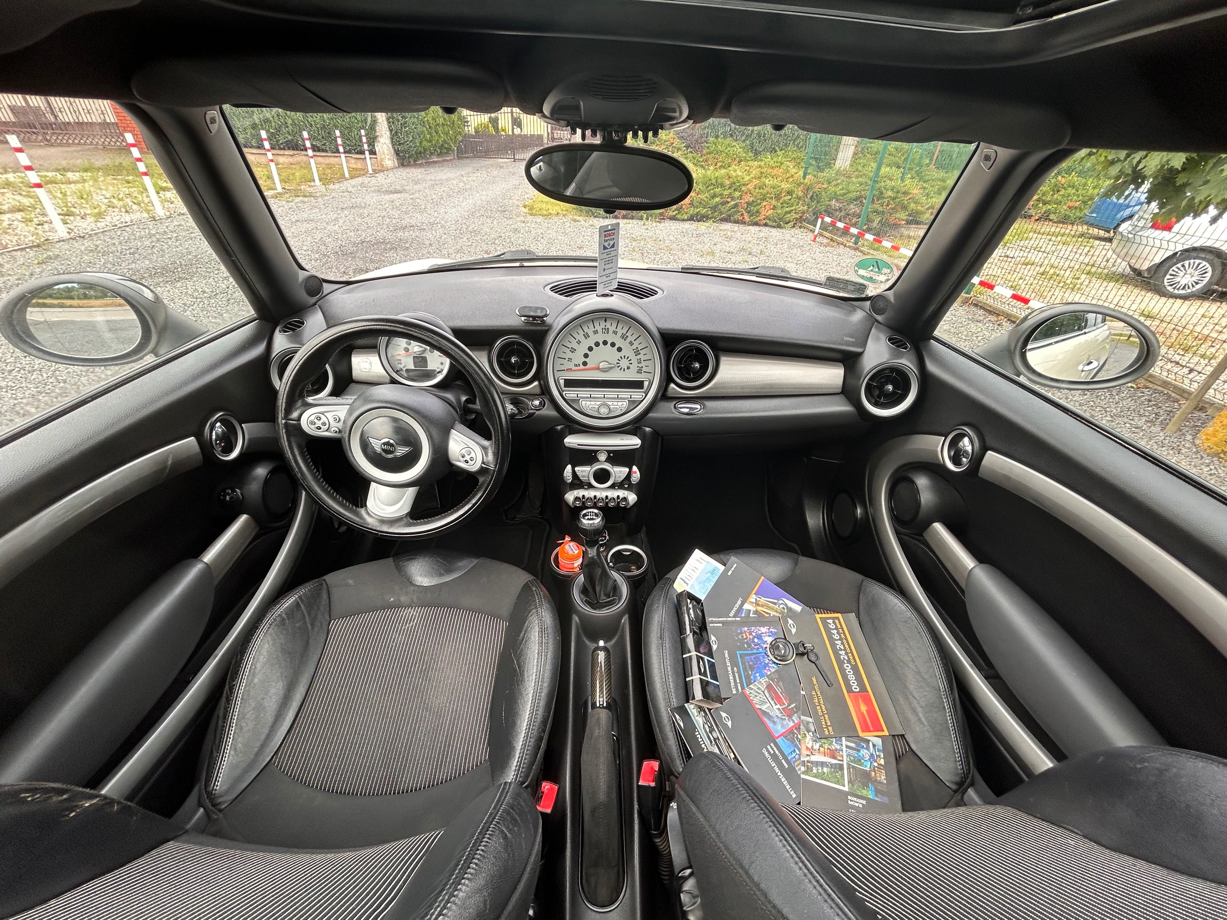MINI COOPER CLUBMAN 1.6 Benzine 2007 Rok