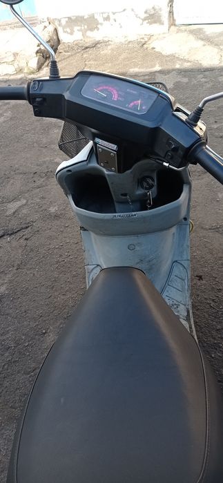 Продам під ремонт або на запчастини