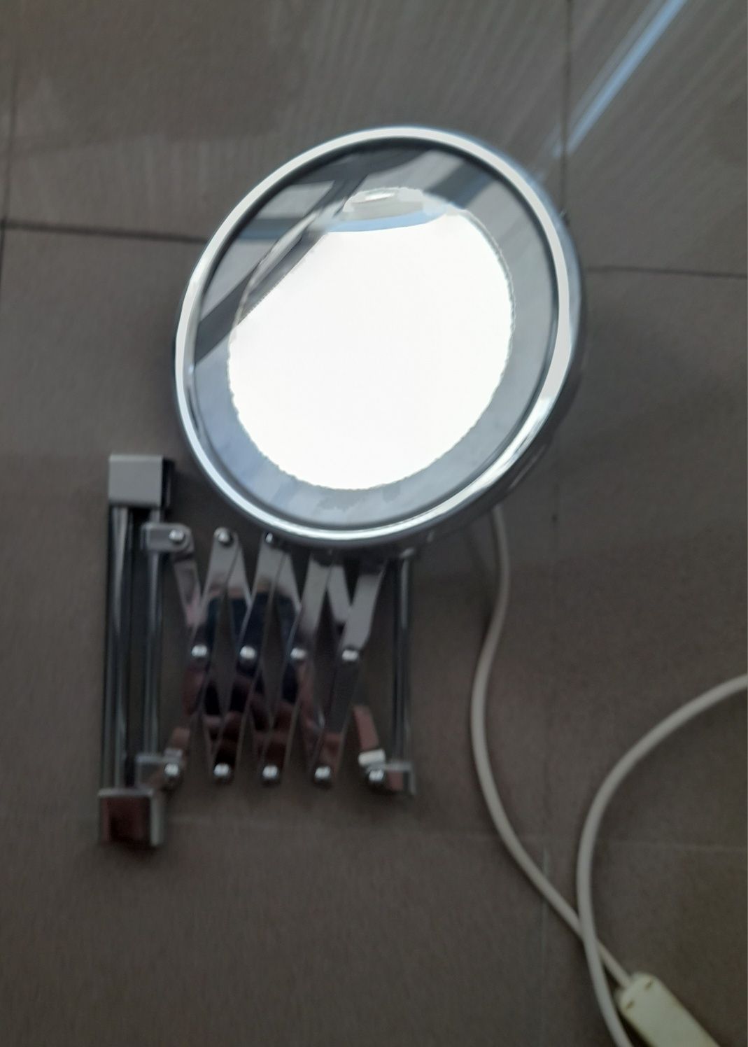 Espelho parede de aumentar com luz