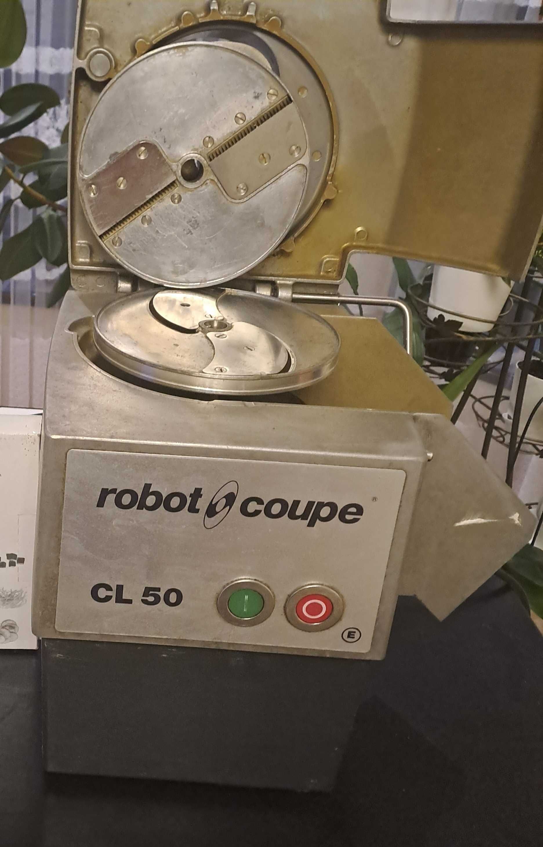 Продам професійну овочерізку robot coupe cl 50