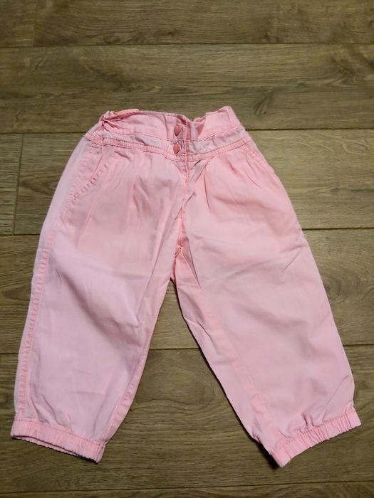 Spodnie materiałowe różowe Cubus 104 cm letnie. Długość 7/8