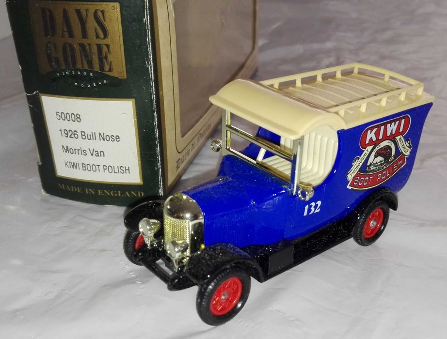 Carros miniaturas Colecção DN (incompleta)