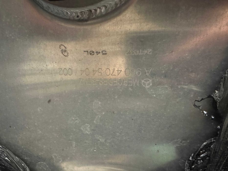 Zbiornik na paliwo aluminiowy z łapami z uchwytami kompletny nowy