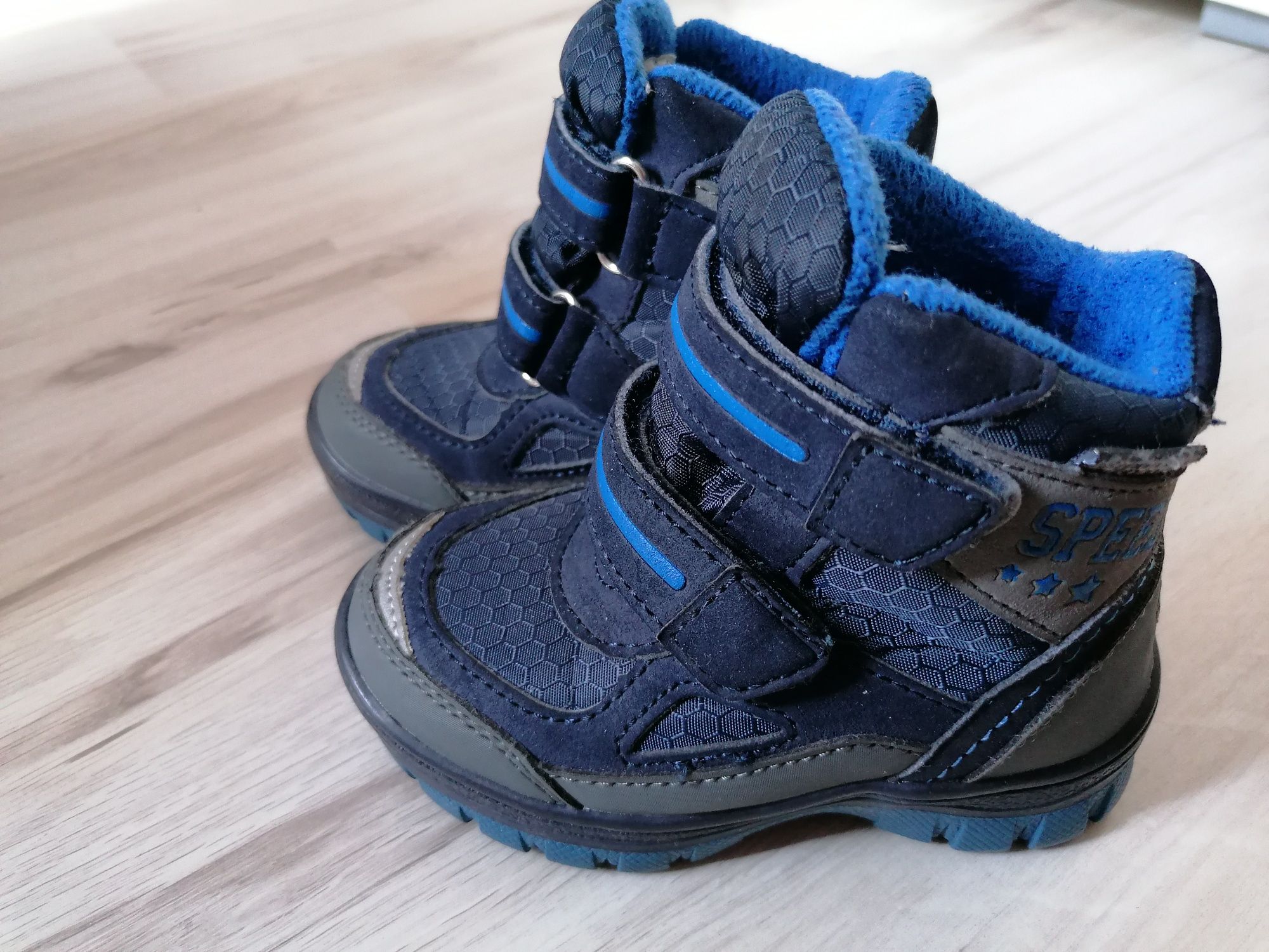 Buty jesienno zimowe r 21 dł 13cm