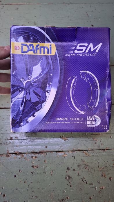 Задние тормозные колодки Таврия