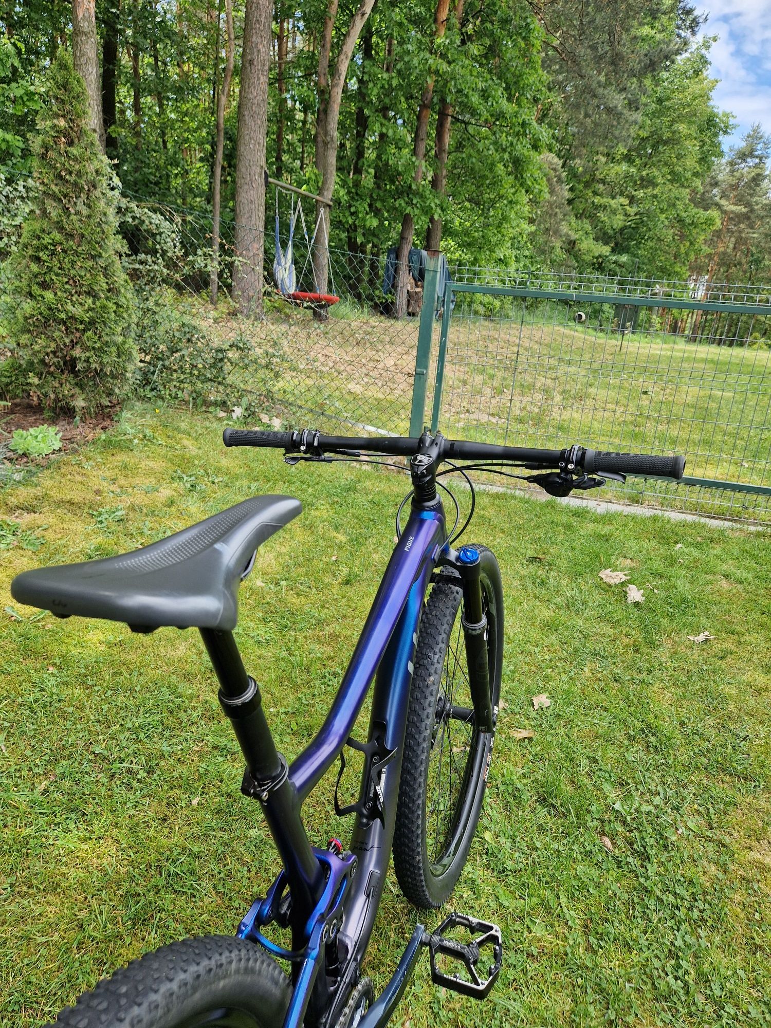 Rower MTB liv pique 29 M fox, shimano [giant]