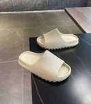 PrawdziwyStrzał\Nowe *BiałyDamskieAdidasYeezy SlideUnisexTrampki 45