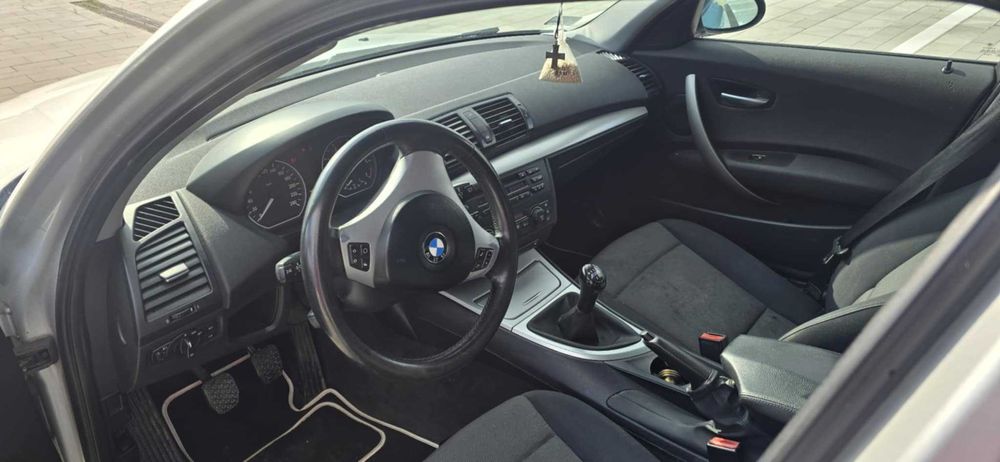 BMW 1 1.6LPG 2005r 5 drzwi climatronic grzane fotele tempomat