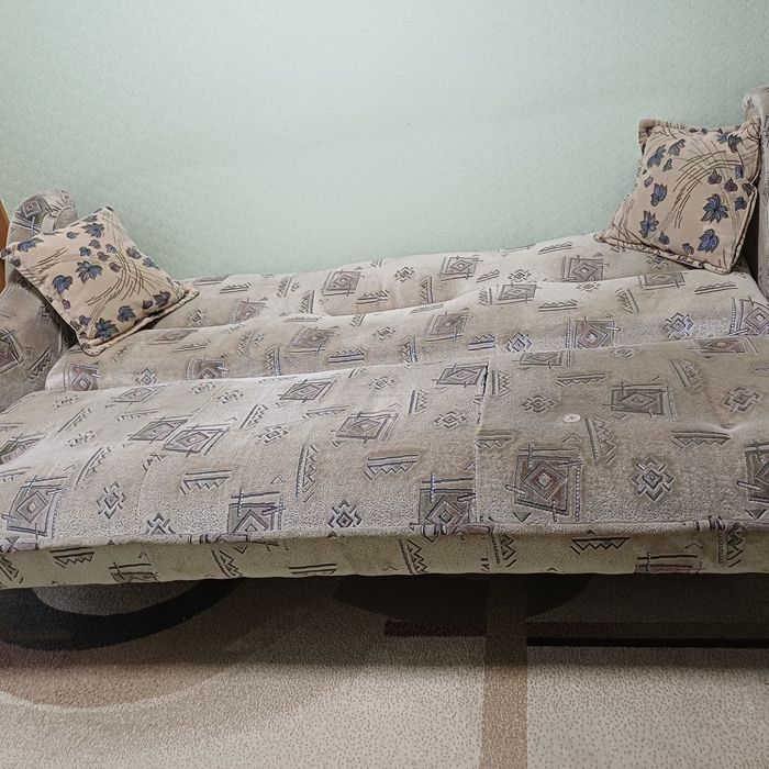 Диван розкладний + крісло (самовивіз)