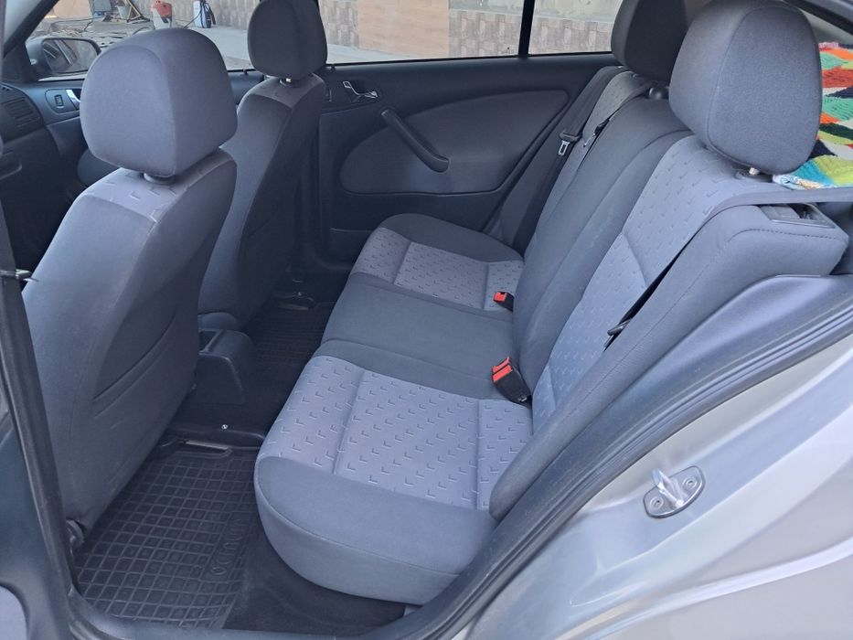 Продам шкода тур 1.9 тді