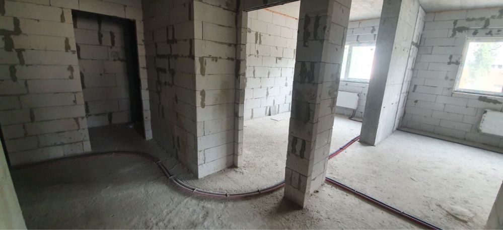 Продам квартиру в ЖК Кристалл метро Левада