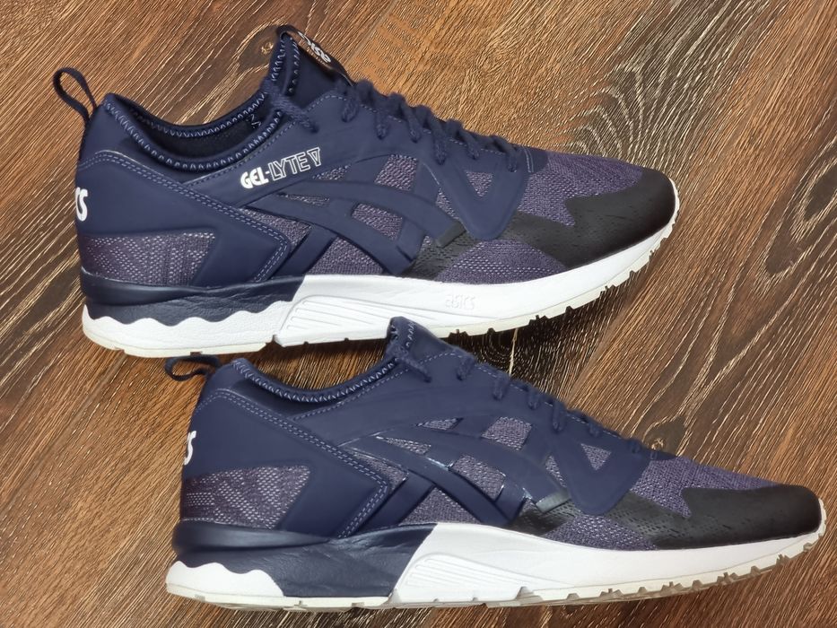 Оригінал 100% ASICS Gel-Lyte V   EURO 44