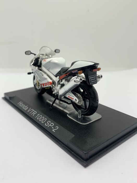 Honda VTR 1000 SP-2 Altaya 1/24