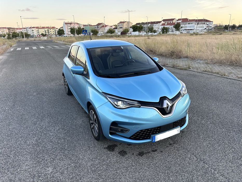 Aluguer - ZOE 50 136cv