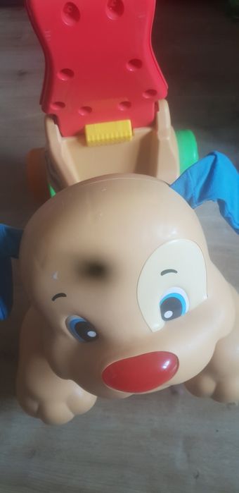 Chodzik jeździł  Fisher Price szczeniaczek