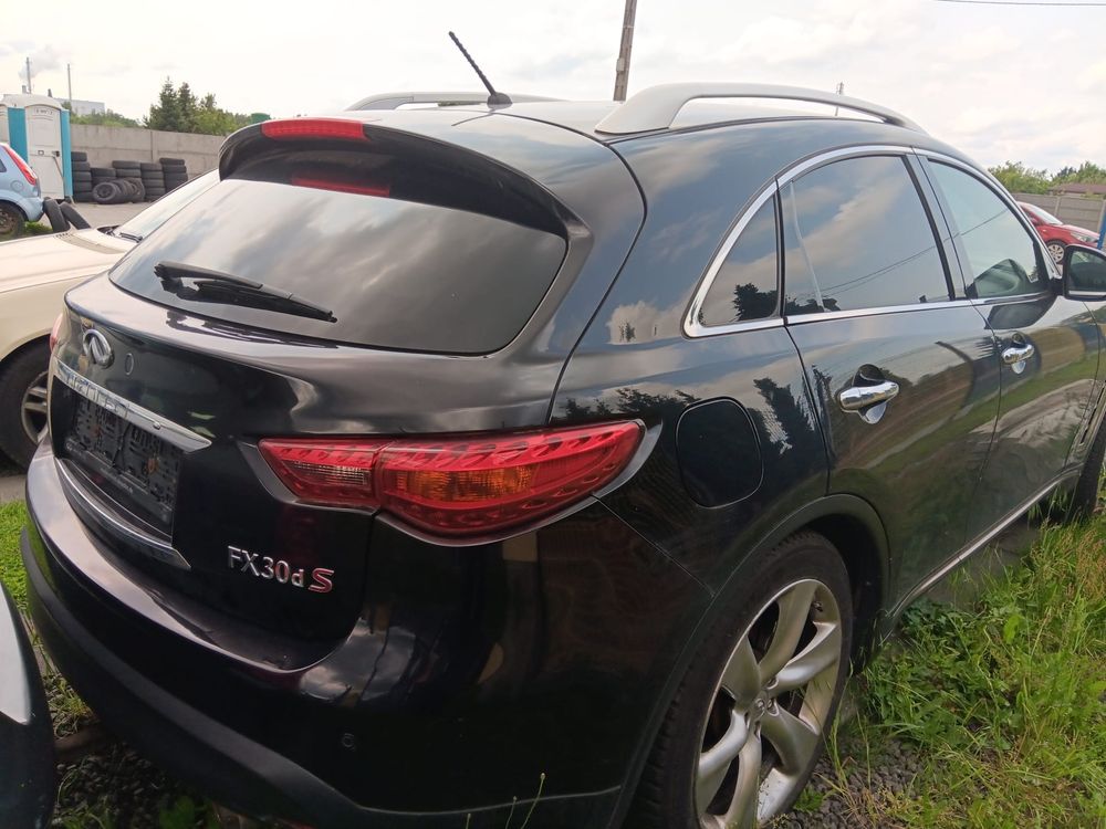 infiniti FX3.0d S panorama radar 360 full opcja z niemiec