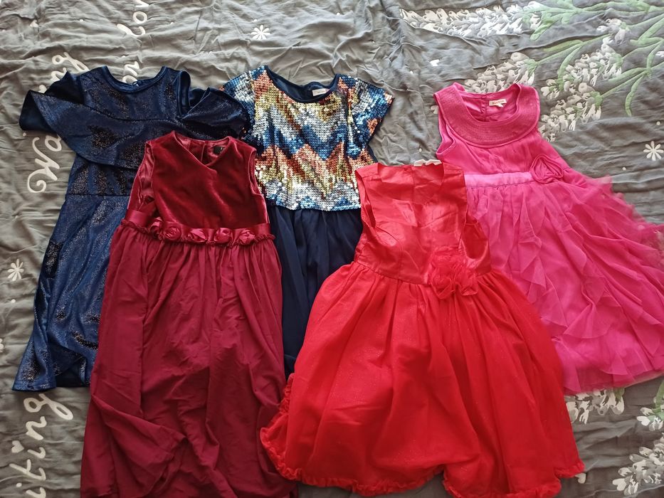 Плаття сукня платье на 6- 7 роеів HM Lewis Primark Bluezoo