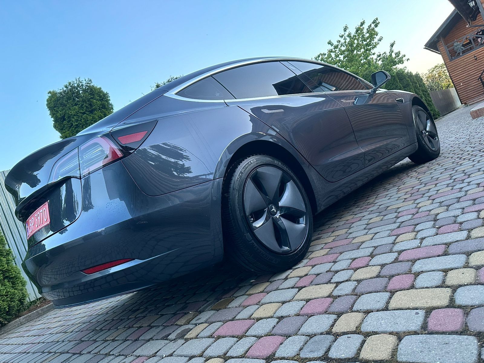 Tesla Model 3 Longe Range