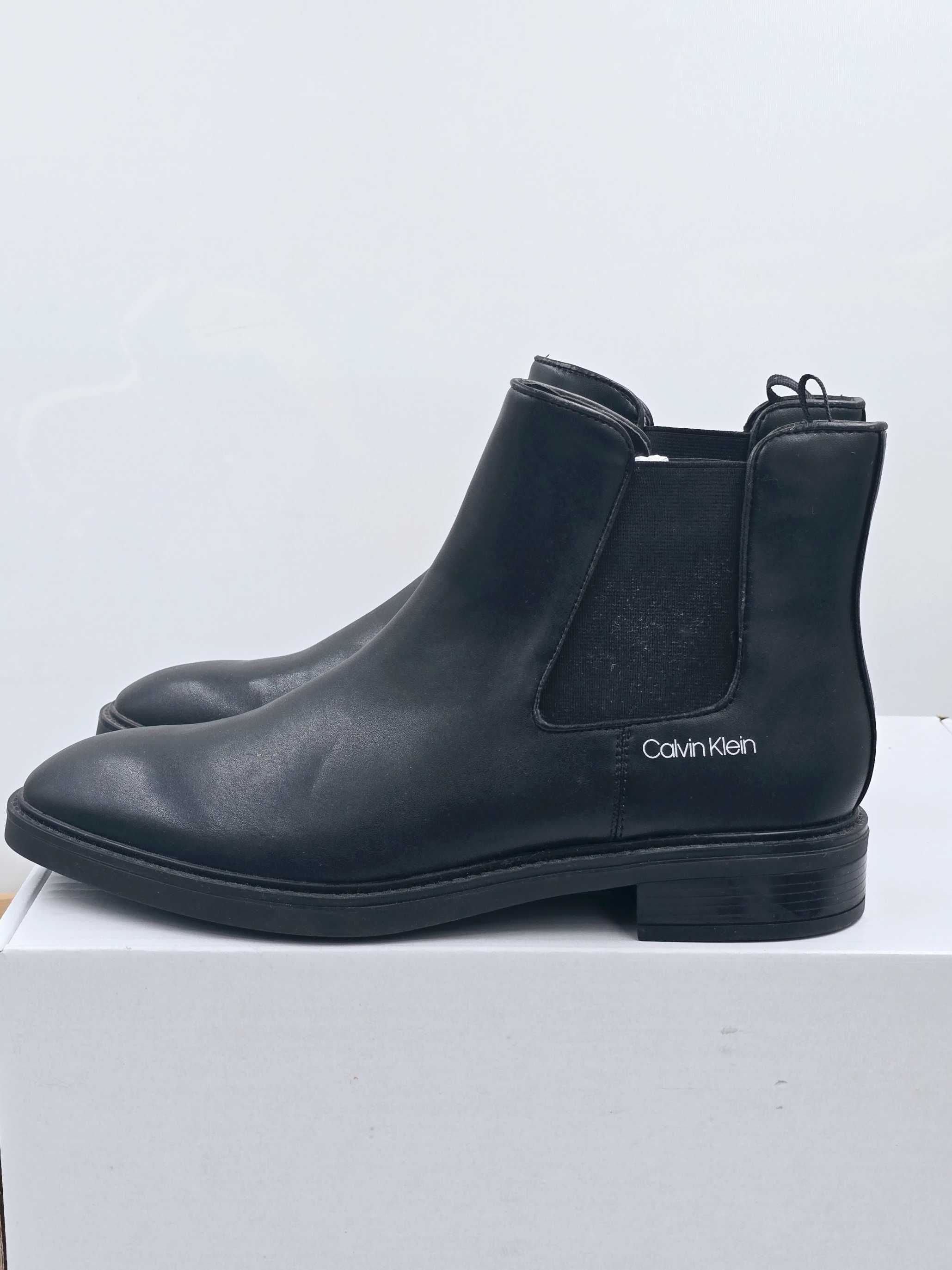 Sztyblety  Calvin Klein czarne botki wsuwane  R.39  CA12L