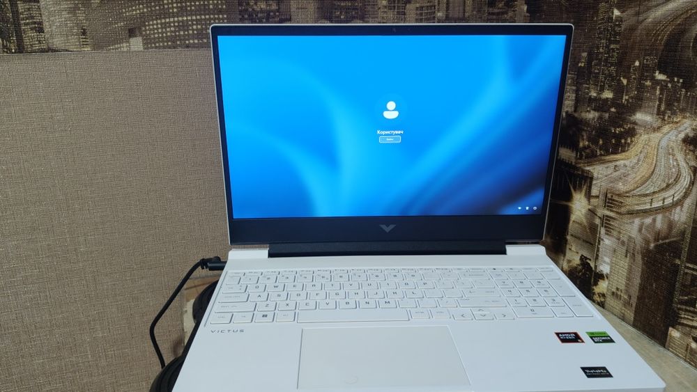 HP Victus 15 Ryzen 5-8645HS 16Gb 512SSD RTX4050 144Hz