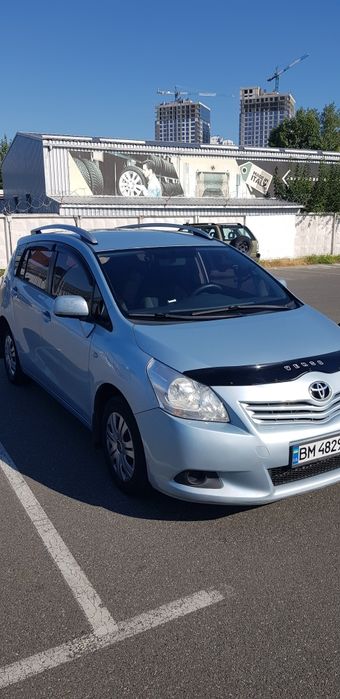 Тоyota Verso 2010 1.6 механика газ/бензин