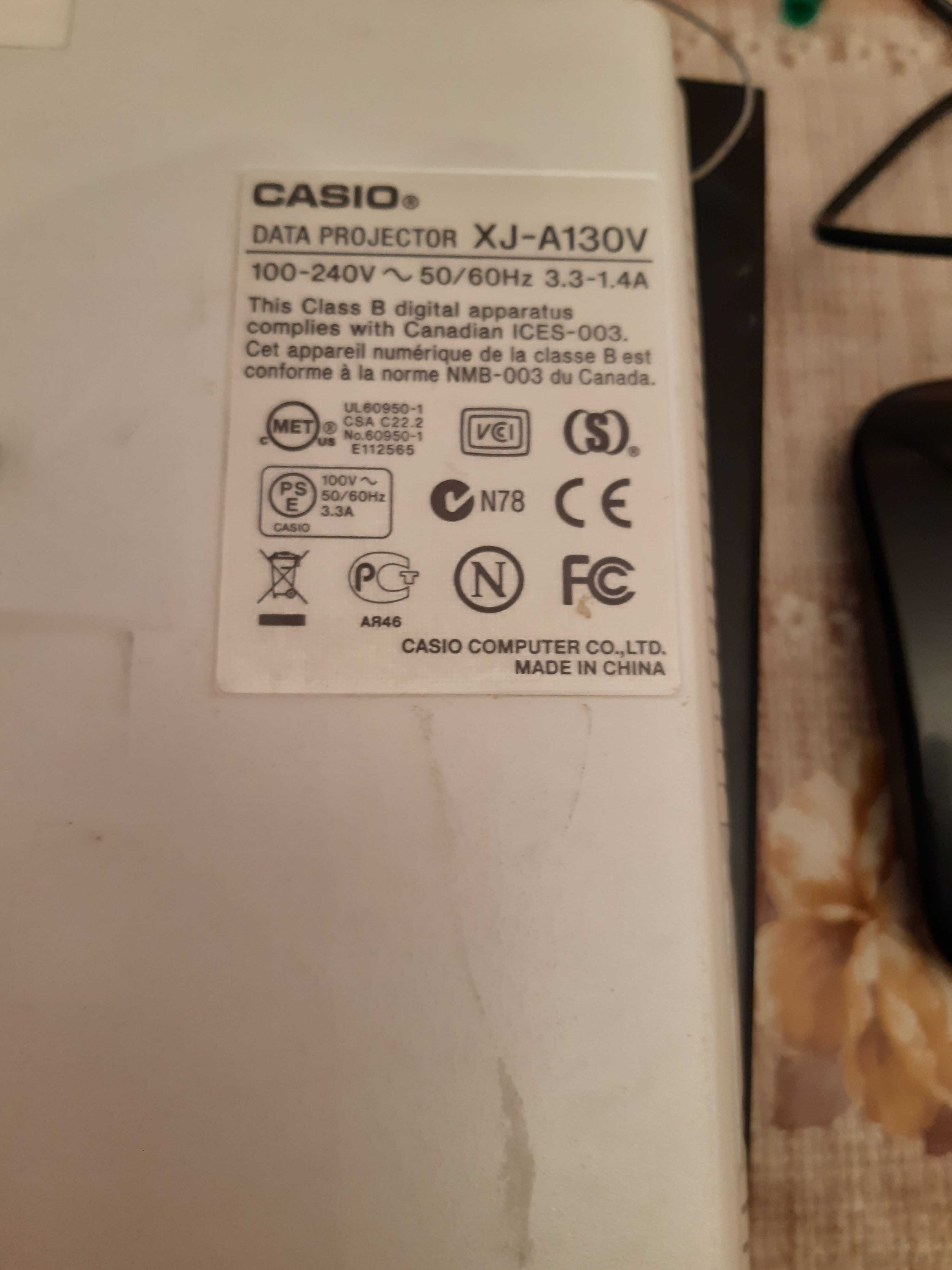 Projektor laserowy Casio XJ-A130