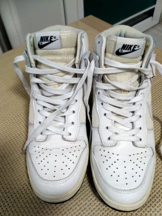 Nike koturny sneakersy białe 39