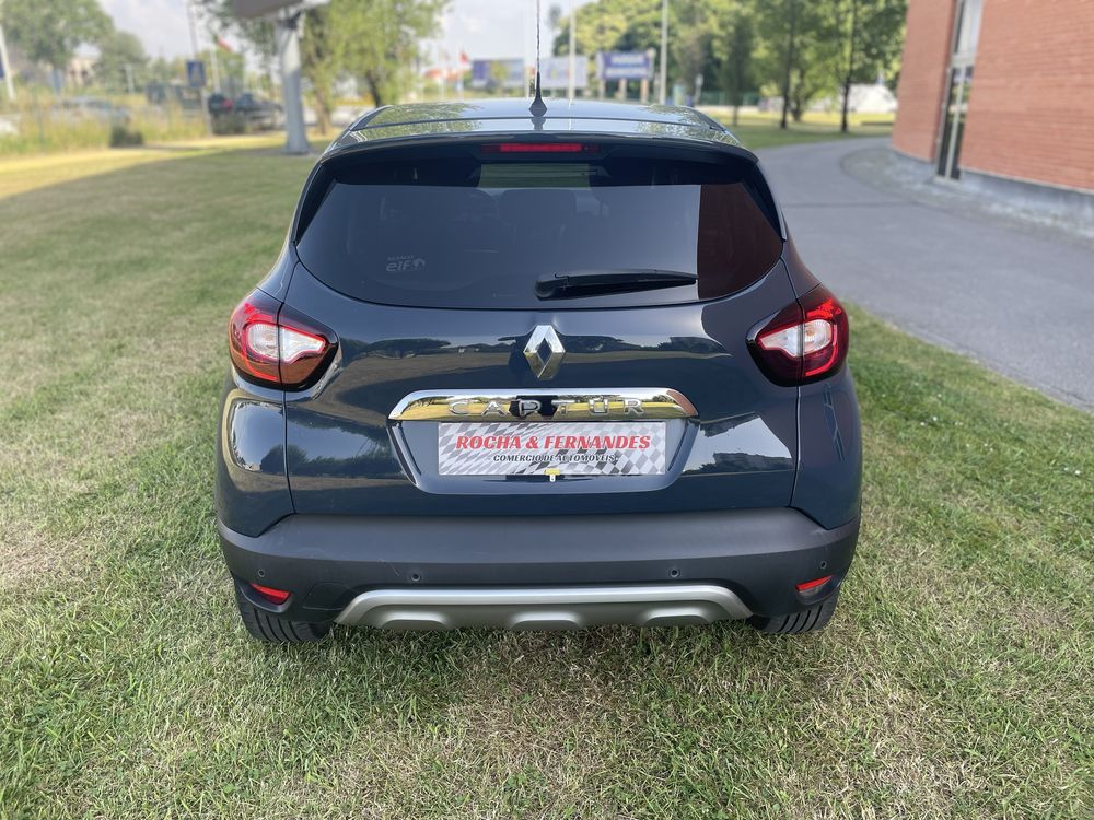 RENAULT CAPTUR EXCLUSIVE 2018 FULL EXTRAS