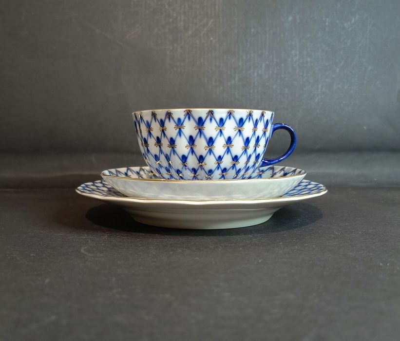 Zestaw śniadaniowy, trio porcelanowe, siatka kobaltowa, Łomonosow