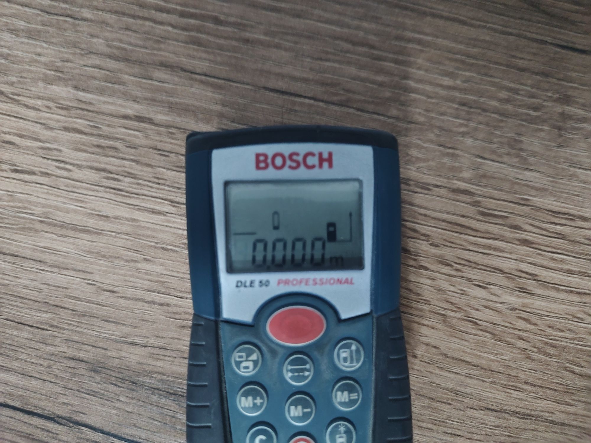 Лазерний далекомір Bosch dle50