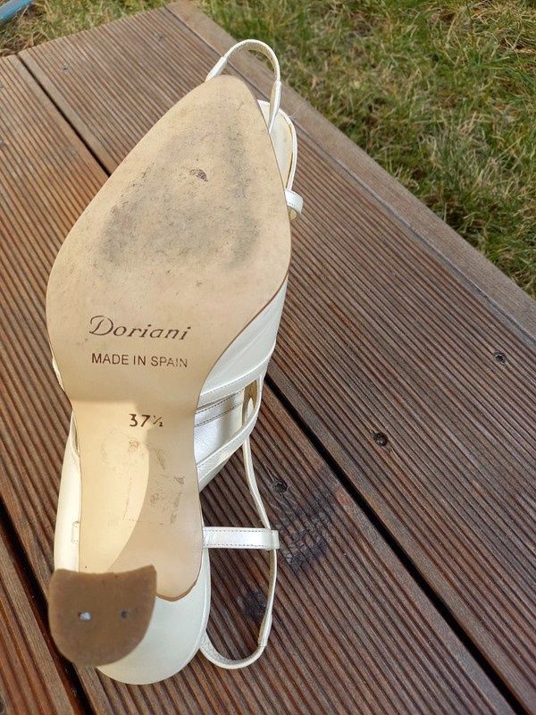 Buty ślubne Doriani ecru rozm 37,5