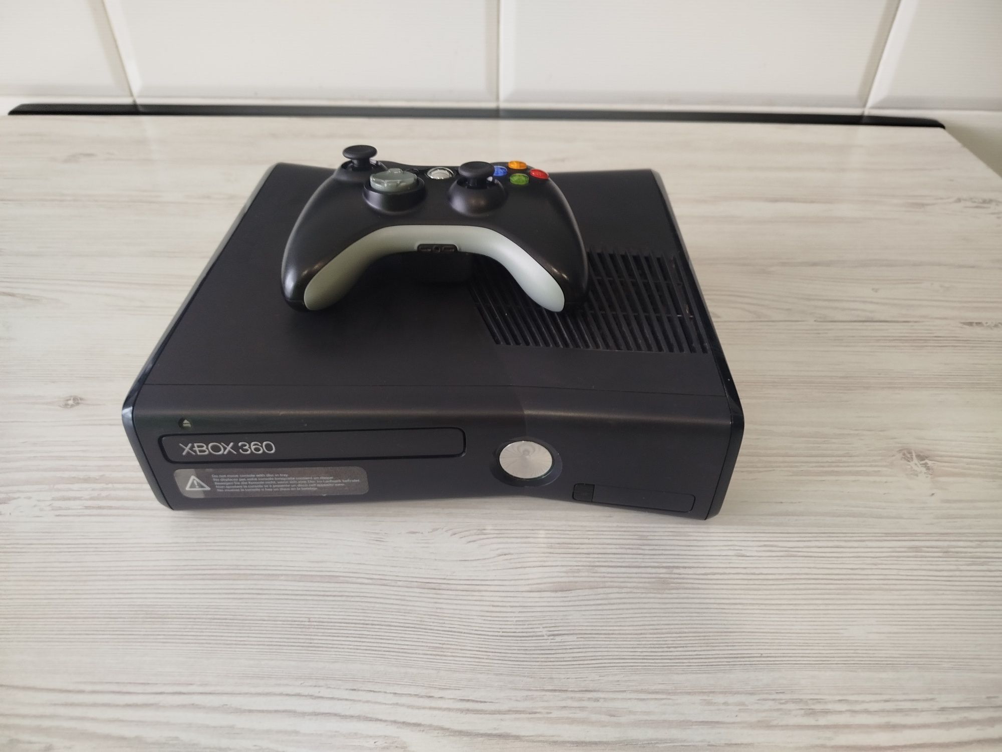 Xbox 360 slim 250gb з іграми