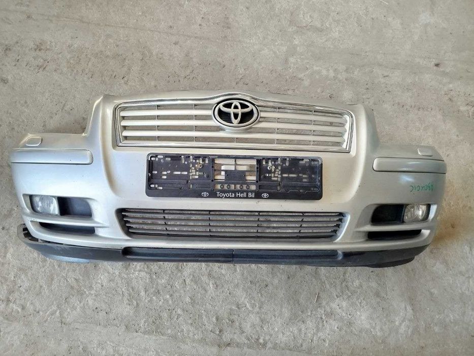 бампер Тойота Авенсіс Т25